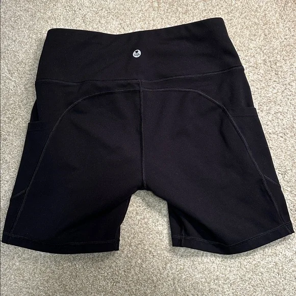 IUGA Womens Black Workout/Yoga Shorts with Side Pockets Size M - Picture 2 of 5